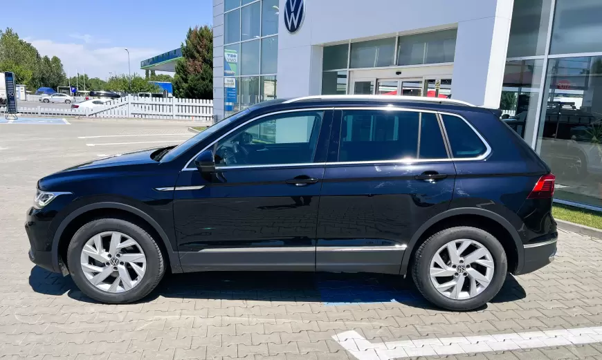 Volkswagen Tiguan SUV 2022