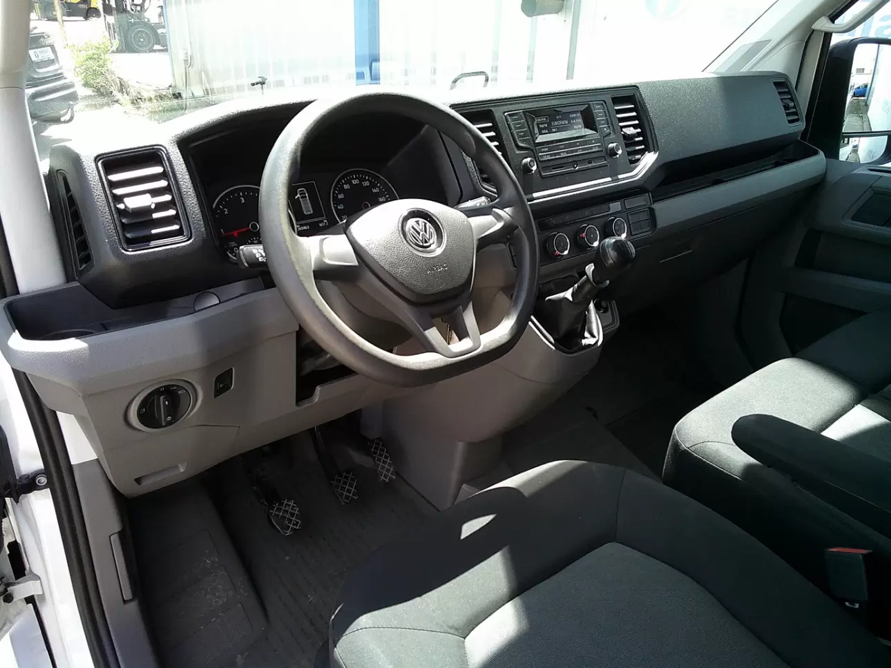 VOLKSWAGEN CRAFTER Van 2018