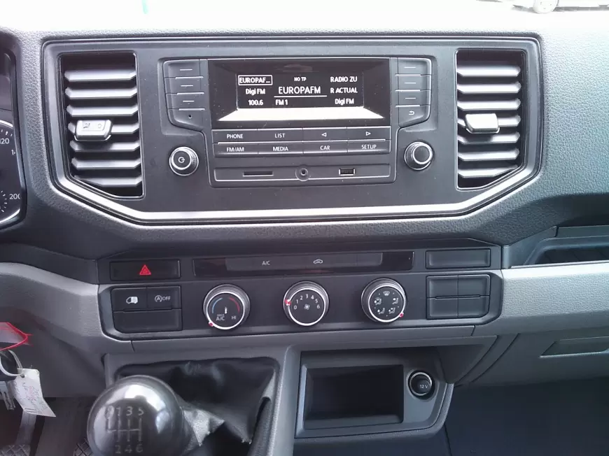 VOLKSWAGEN CRAFTER Van 2018