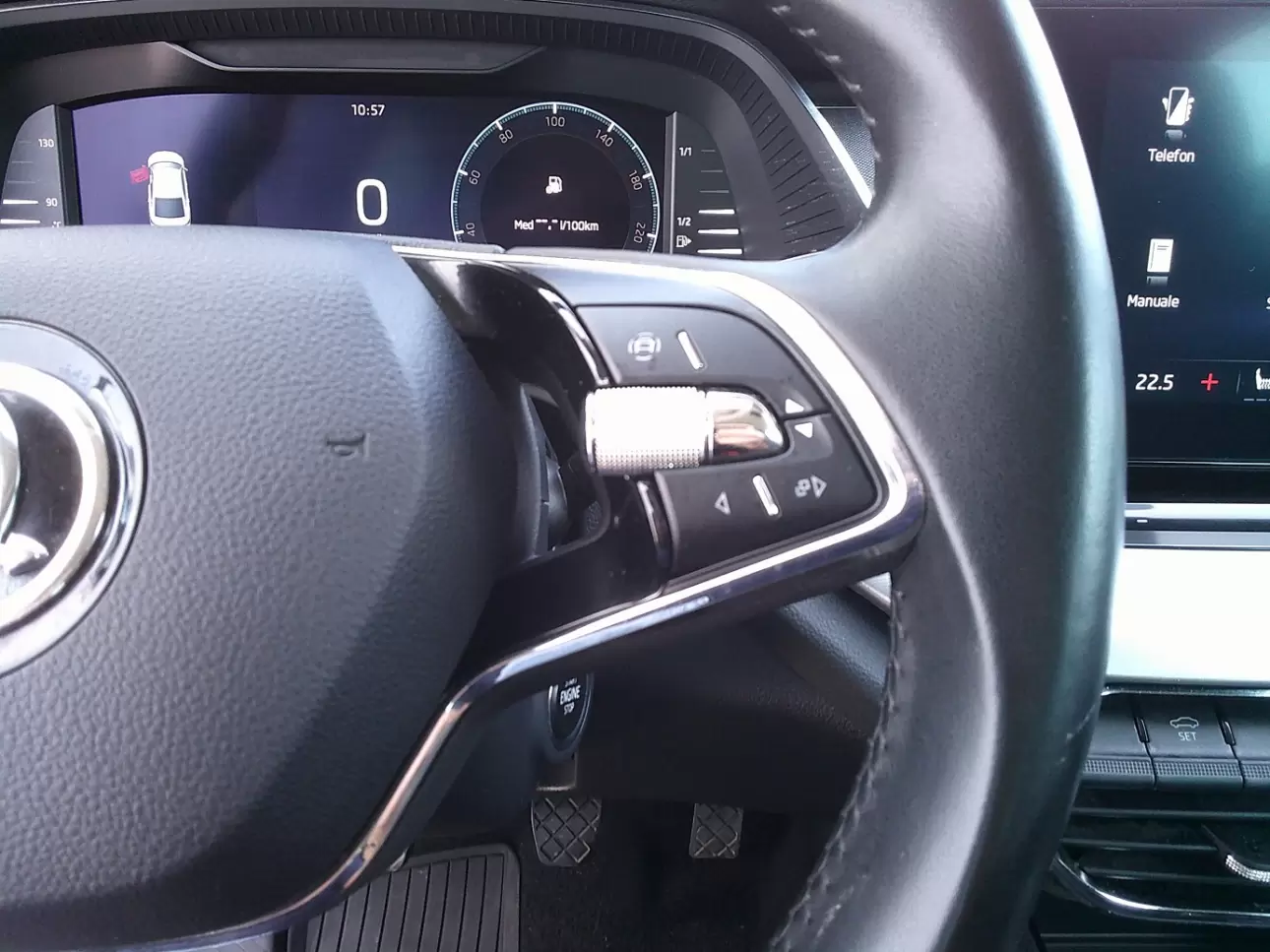 SKODA OCTAVIA Sedan 2021
