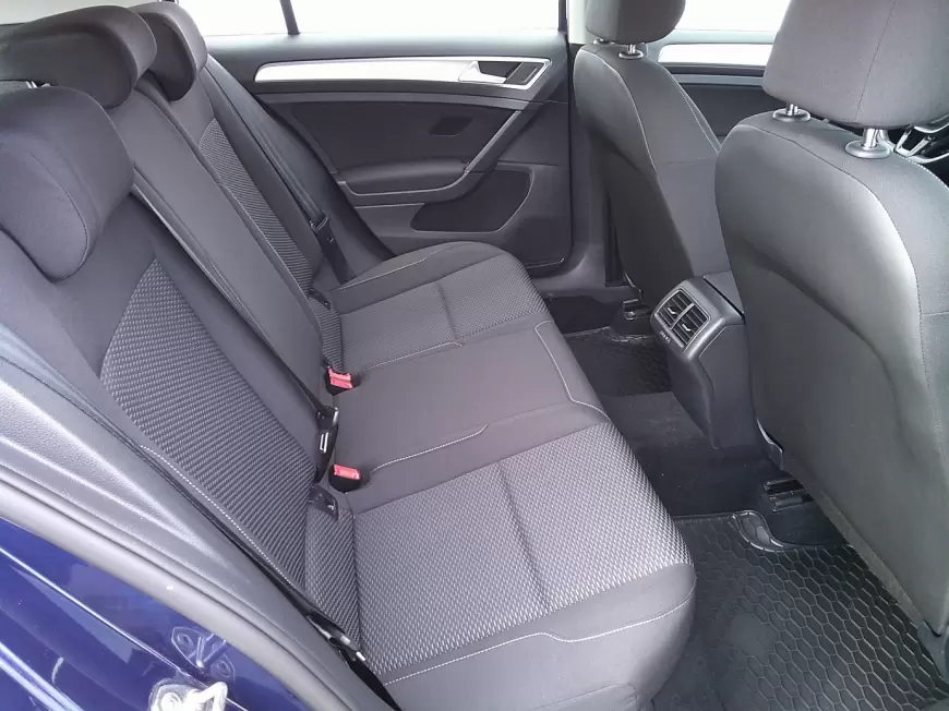 VOLKSWAGEN GOLF Hatchback 2018