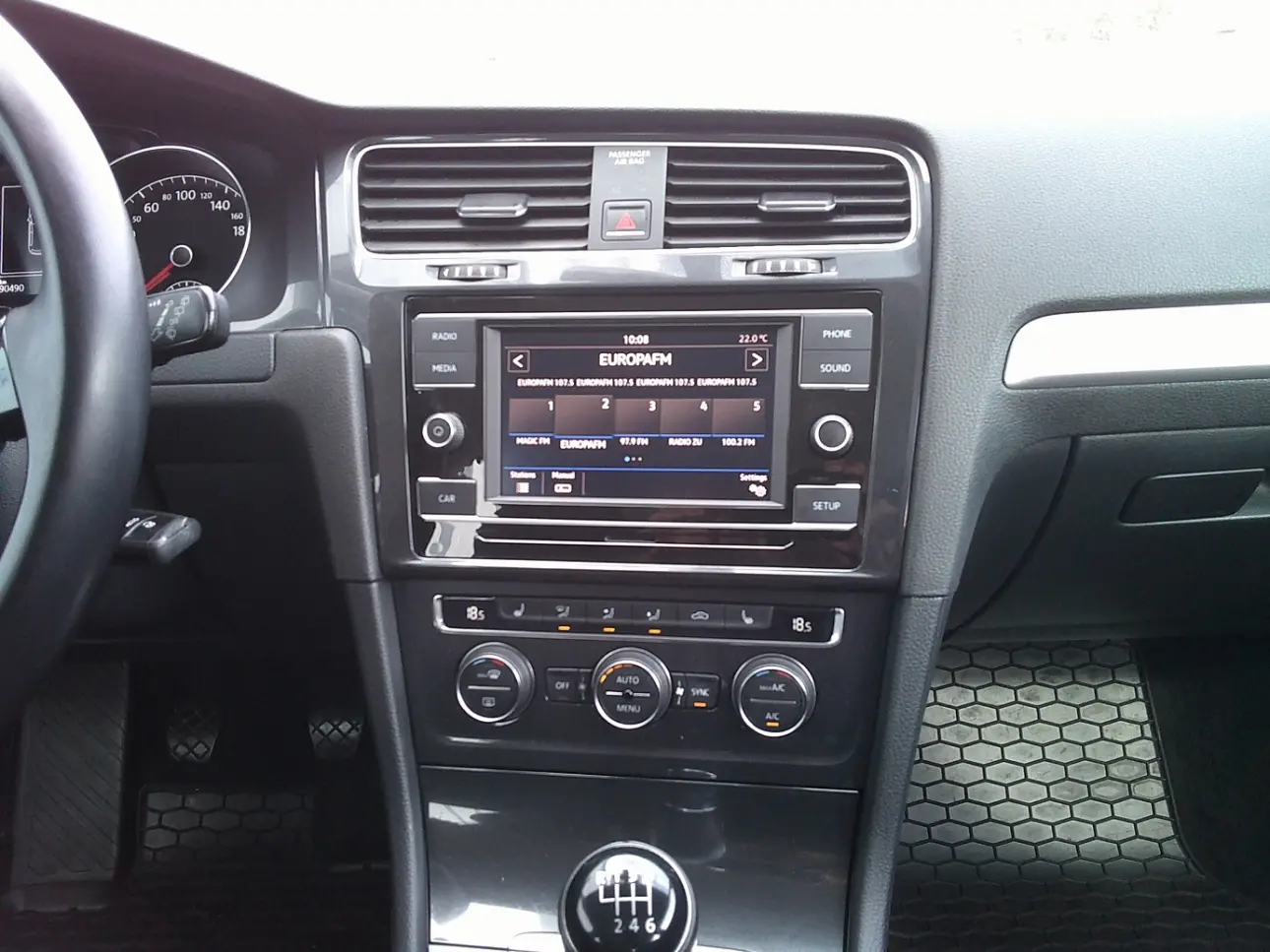 VOLKSWAGEN GOLF Hatchback 2018