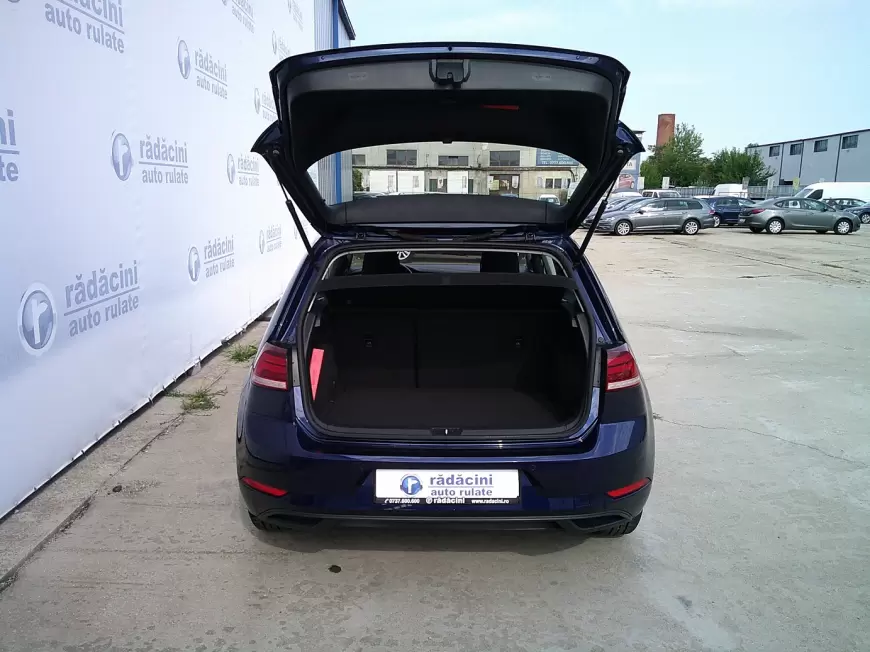 VOLKSWAGEN GOLF Hatchback 2018
