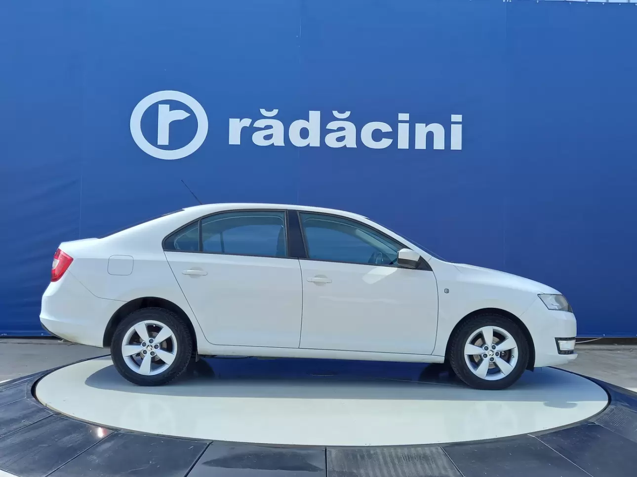 SKODA RAPID Hatchback 2013