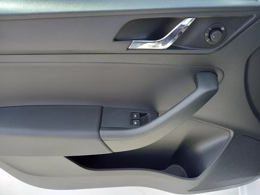 SKODA RAPID Hatchback 2013
