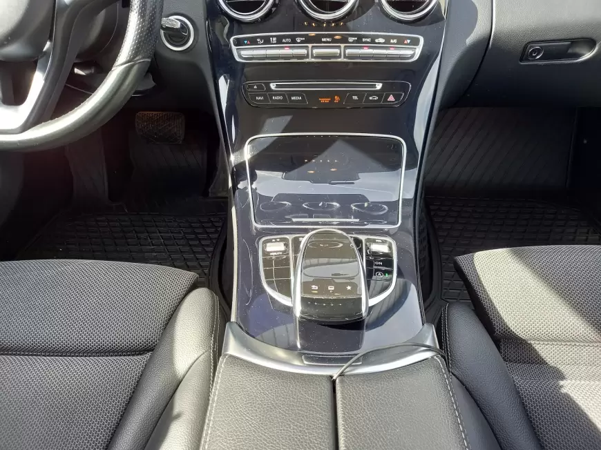 MERCEDES C180 Sedan 2014