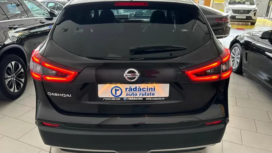 NISSAN QASHQAI SUV 2019