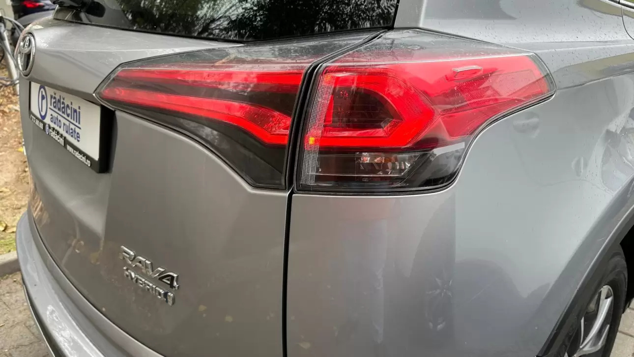 Toyota RAV4 HYBRID SUV 2018