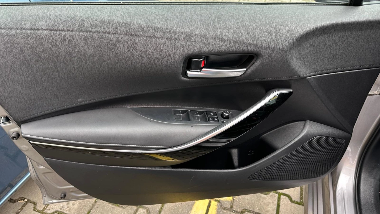 Toyota Corolla HYBRID Sedan 2019