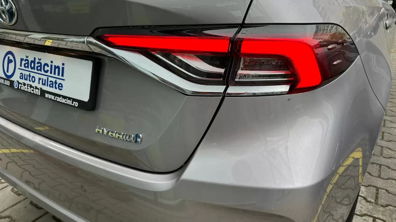 Toyota Corolla HYBRID Sedan 2019