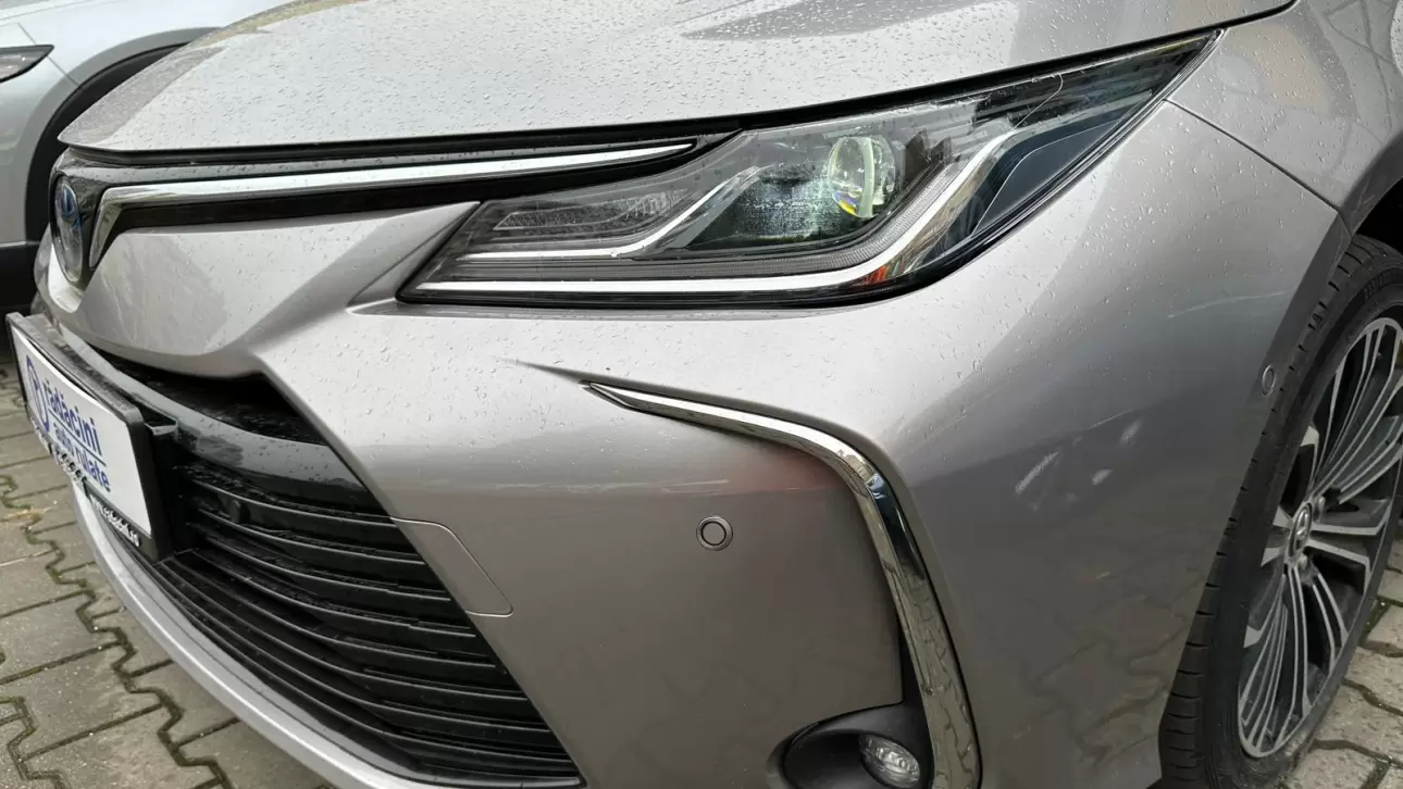 Toyota Corolla HYBRID Sedan 2019