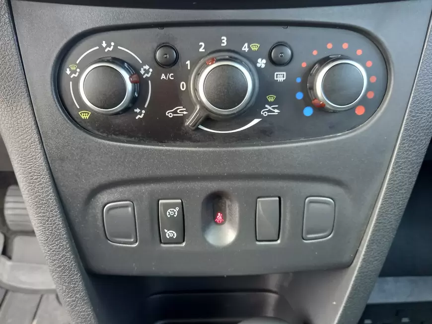 DACIA LOGAN Sedan 2019