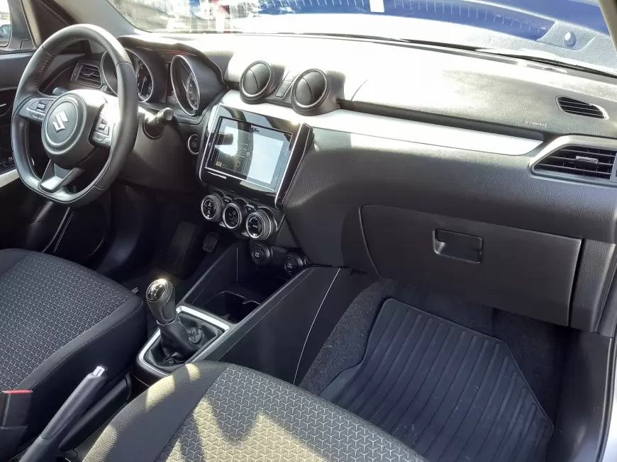 SUZUKI SWIFT Hatchback 2017