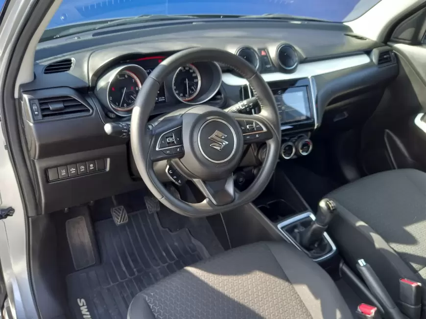 SUZUKI SWIFT Hatchback 2017