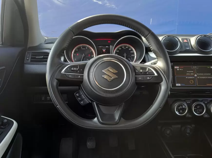 SUZUKI SWIFT Hatchback 2017