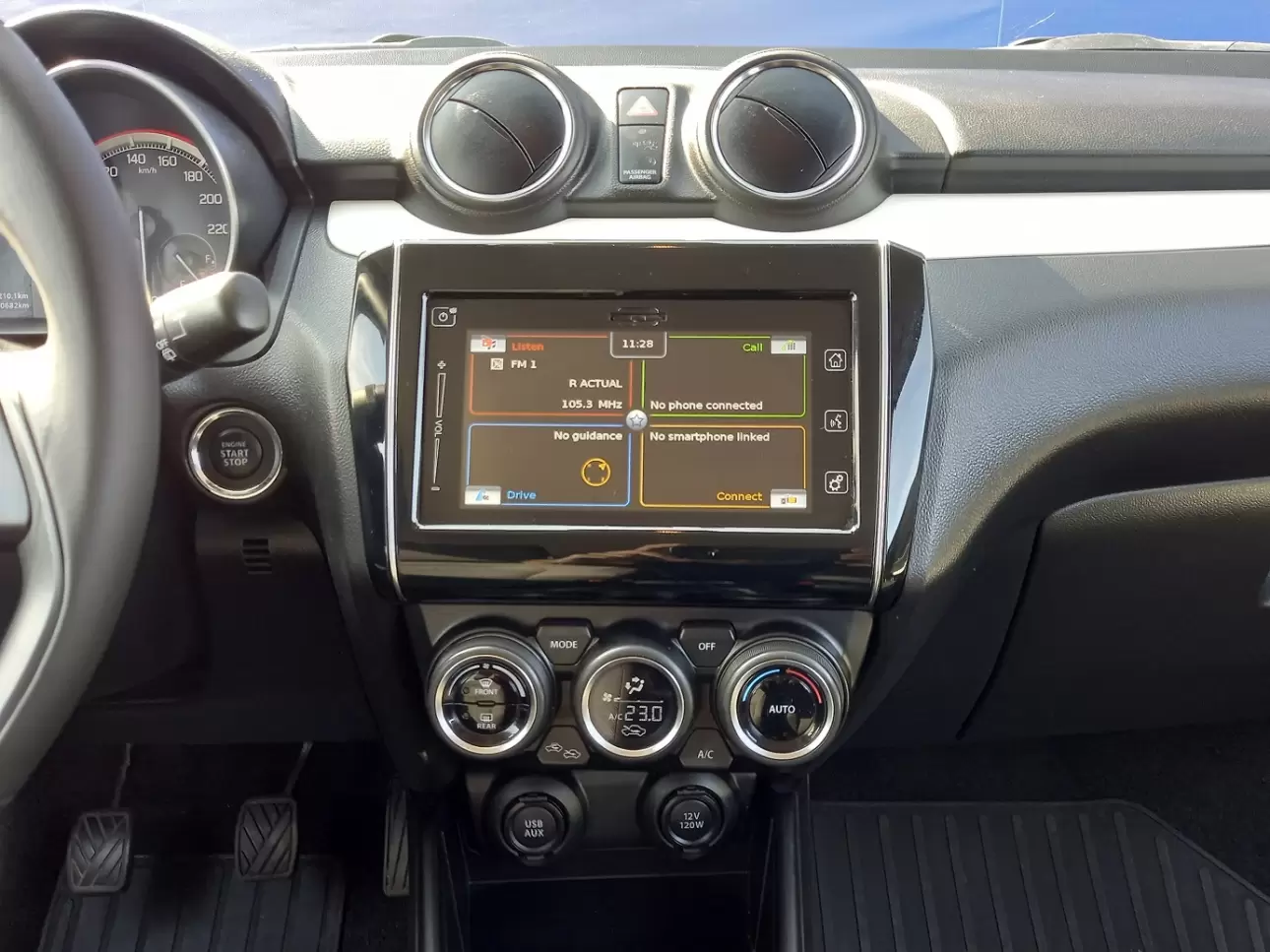 SUZUKI SWIFT Hatchback 2017