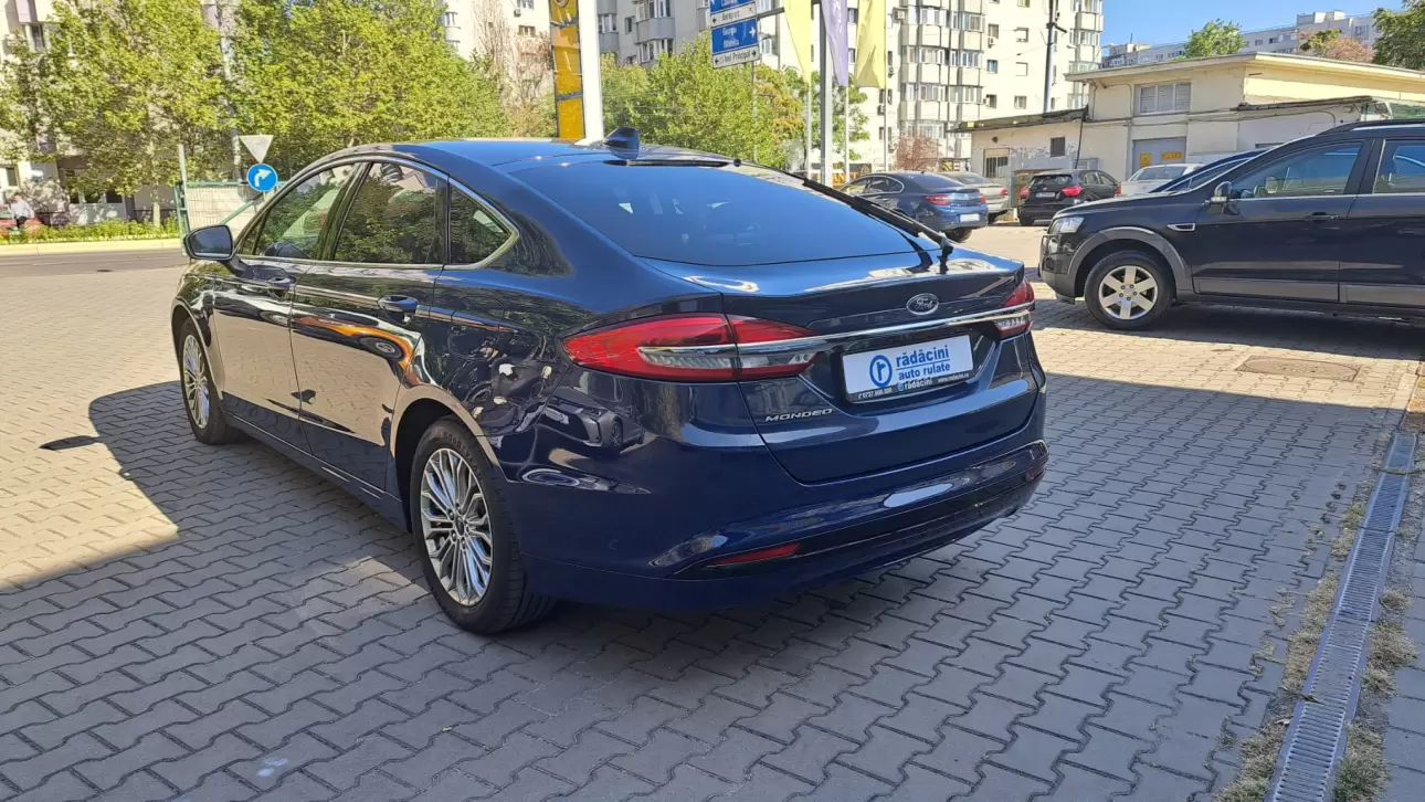 Ford Mondeo Sedan 2020