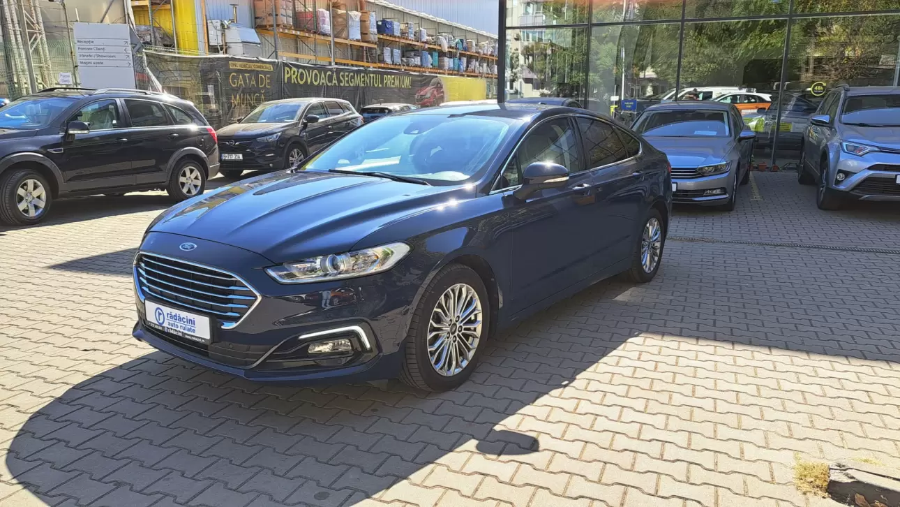 Ford Mondeo Sedan 2020