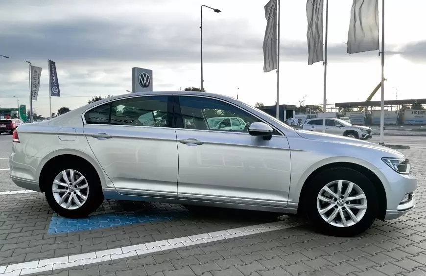 Volkswagen Passat Sedan 2018