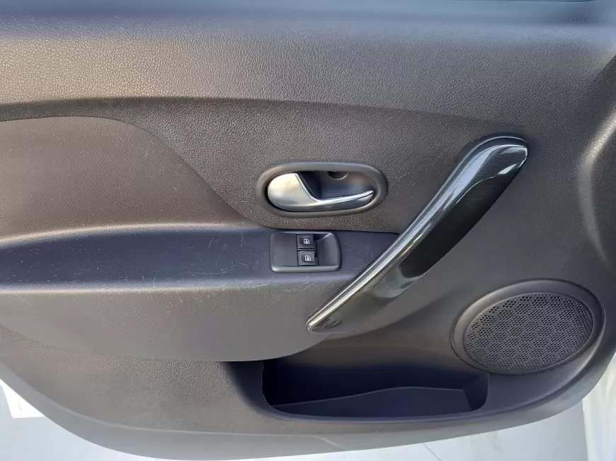 DACIA SANDERO Hatchback 2018