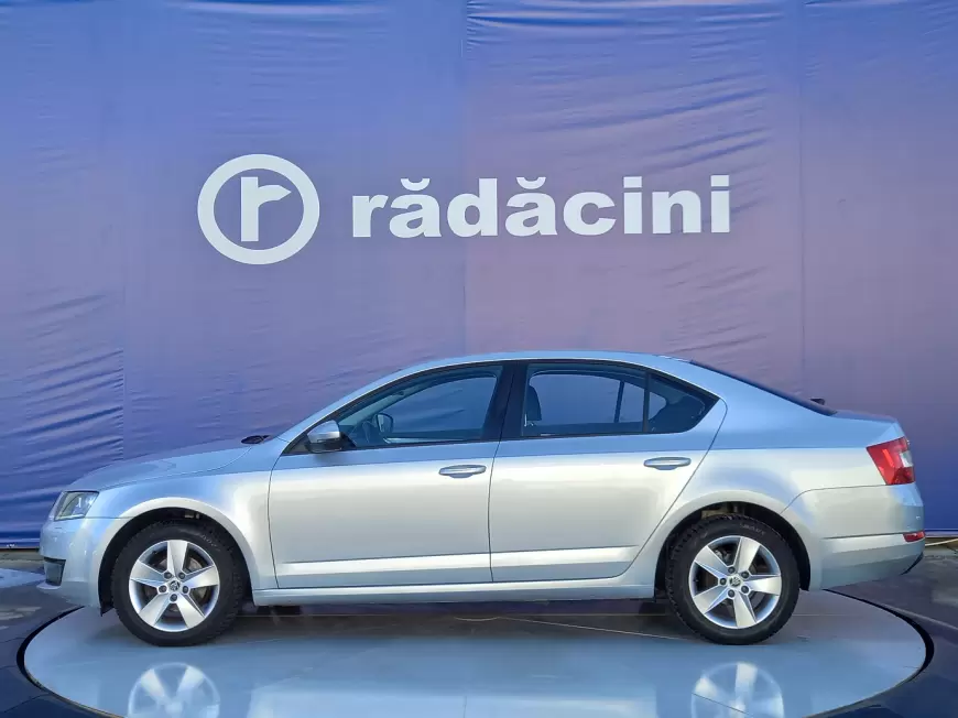 SKODA OCTAVIA Sedan 2016