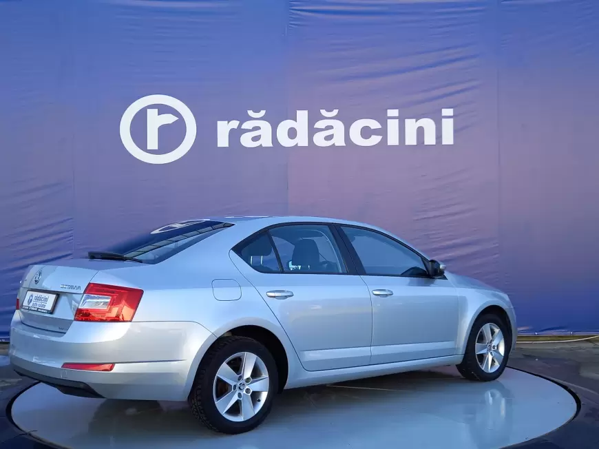 SKODA OCTAVIA Sedan 2016