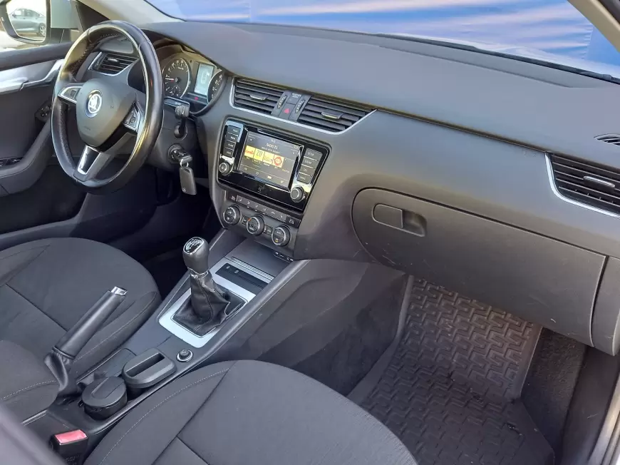 SKODA OCTAVIA Sedan 2016