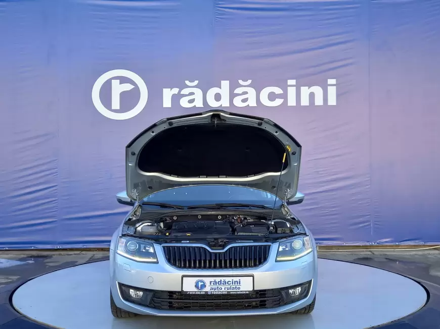 SKODA OCTAVIA Sedan 2016