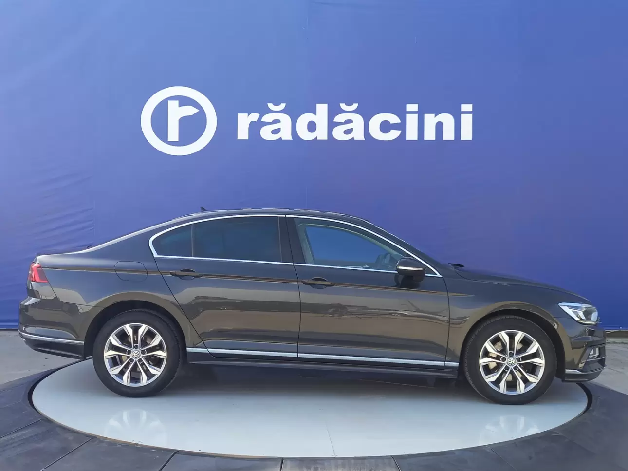 VOLKSWAGEN PASSAT Sedan 2018