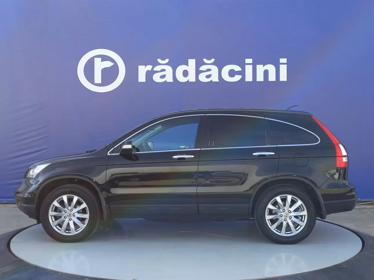 HONDA CR-V SUV 2011