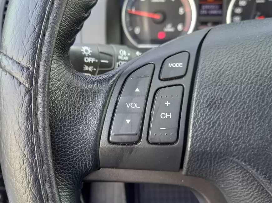HONDA CR-V SUV 2011