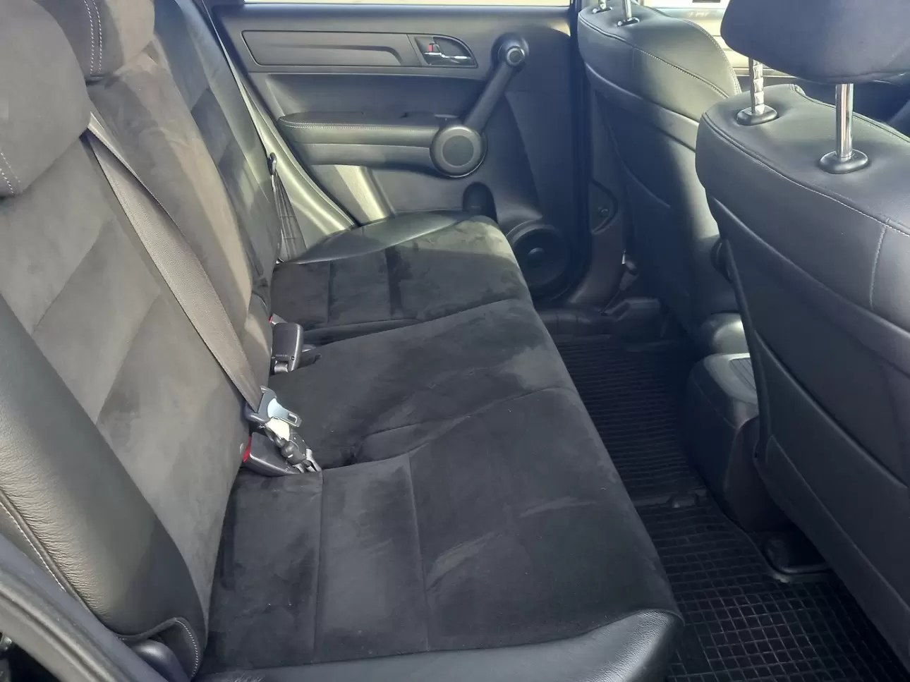 HONDA CR-V SUV 2011