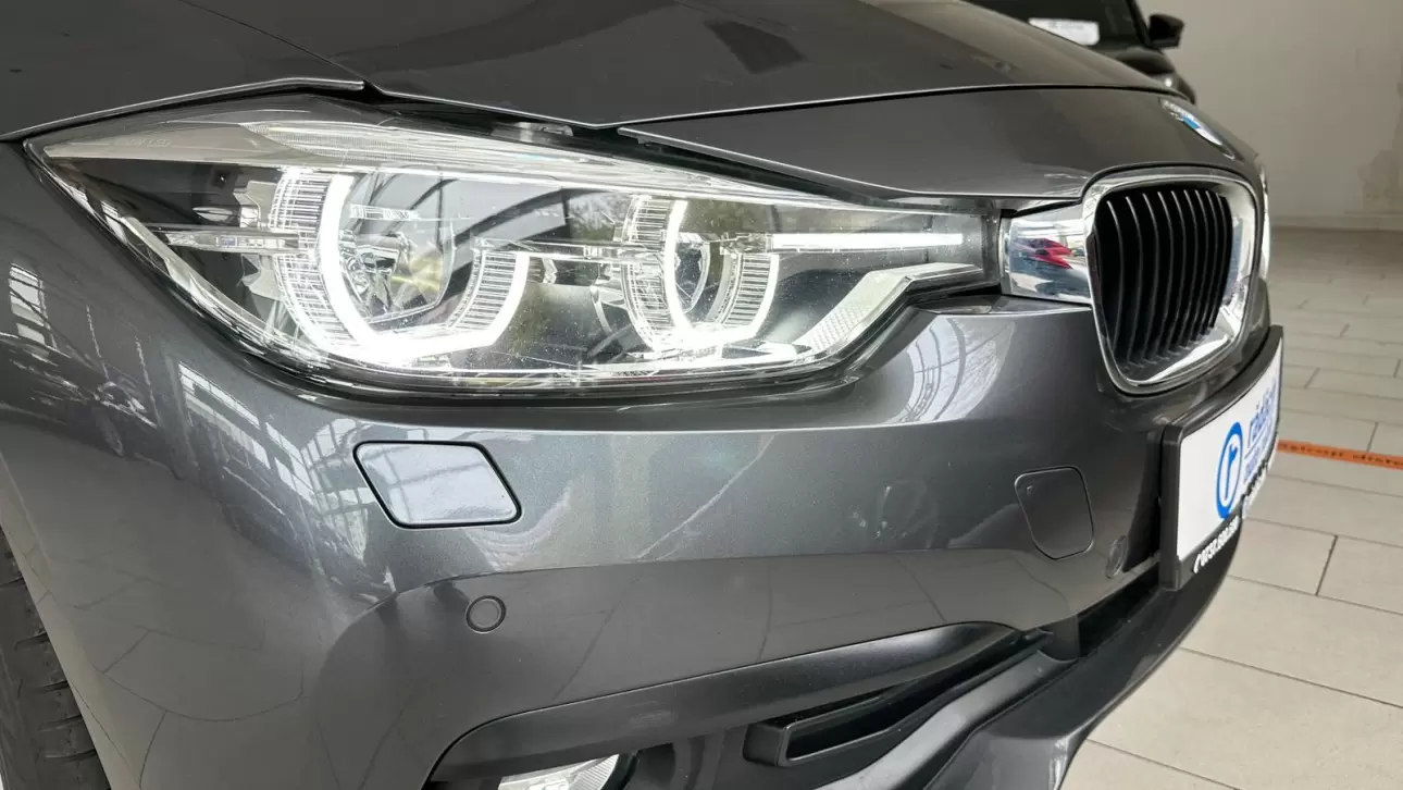 BMW SERIA 3 Sedan 2018