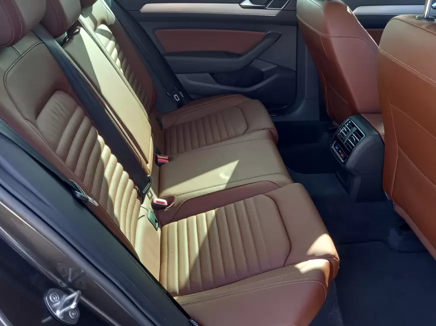 VOLKSWAGEN PASSAT Break 2017
