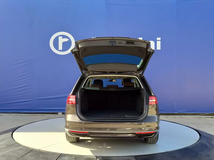 VOLKSWAGEN PASSAT Break 2017