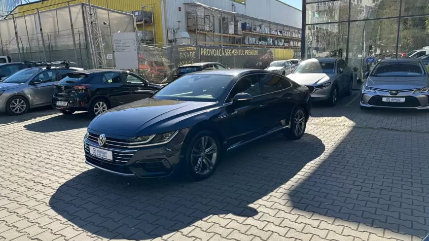 VOLKSWAGEN ARTEON R LINE Sedan 2019