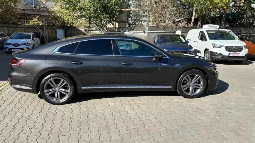 VOLKSWAGEN ARTEON R LINE Sedan 2019