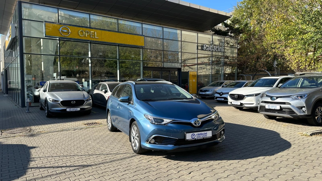 TOYOTA AURIS HYBRID Break 2018