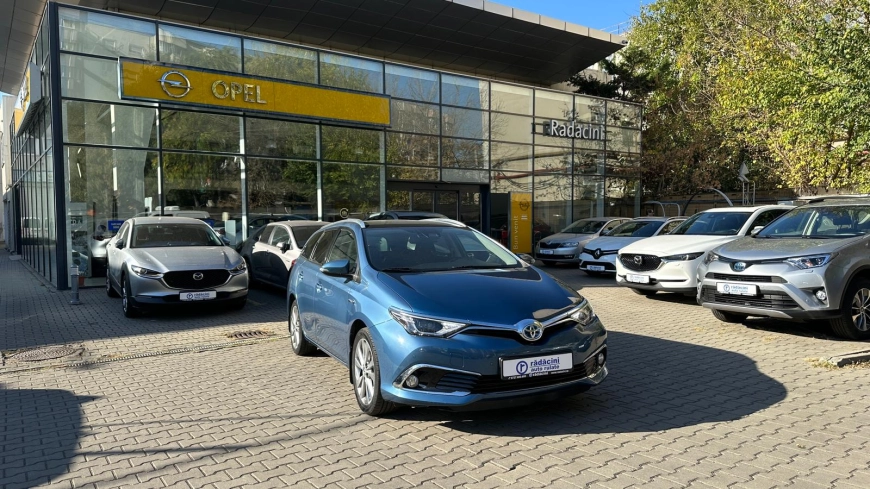 TOYOTA AURIS HYBRID Break 2018