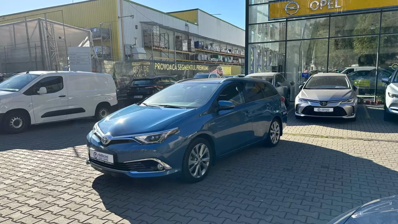 TOYOTA AURIS HYBRID Break 2018