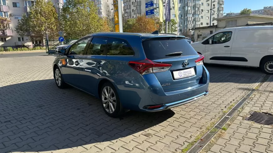 TOYOTA AURIS HYBRID Break 2018