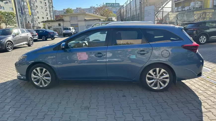 TOYOTA AURIS HYBRID Break 2018
