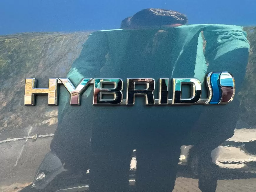 TOYOTA AURIS HYBRID Break 2018
