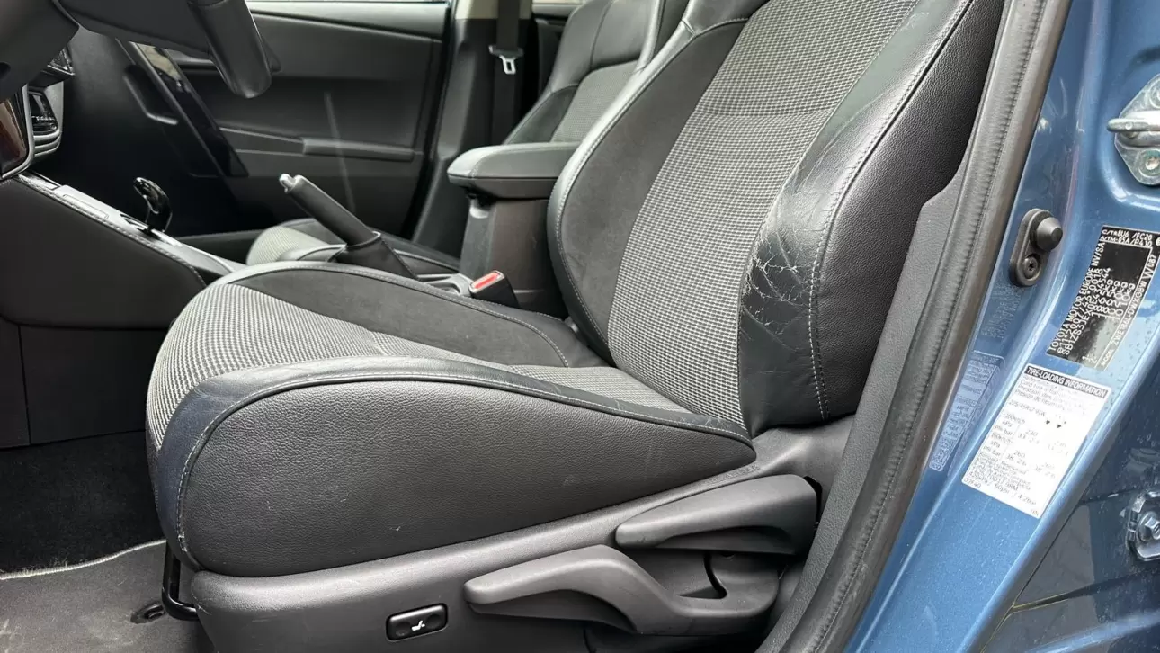 TOYOTA AURIS HYBRID Break 2018