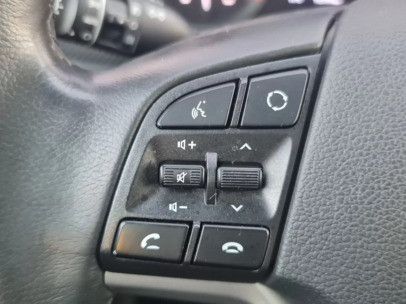 HYUNDAI TUCSON SUV 2020