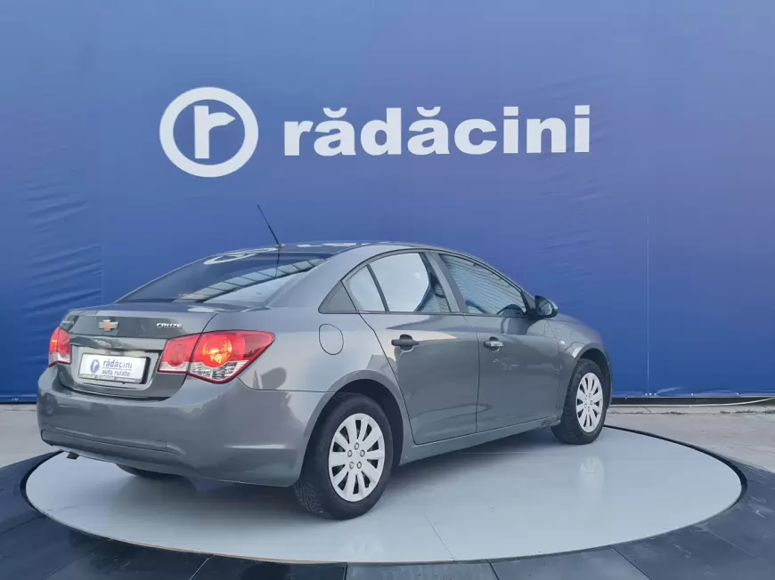 CHEVROLET CRUZE Sedan 2010