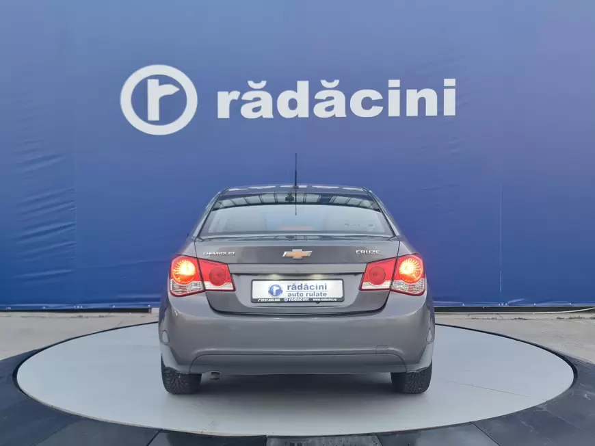CHEVROLET CRUZE Sedan 2010
