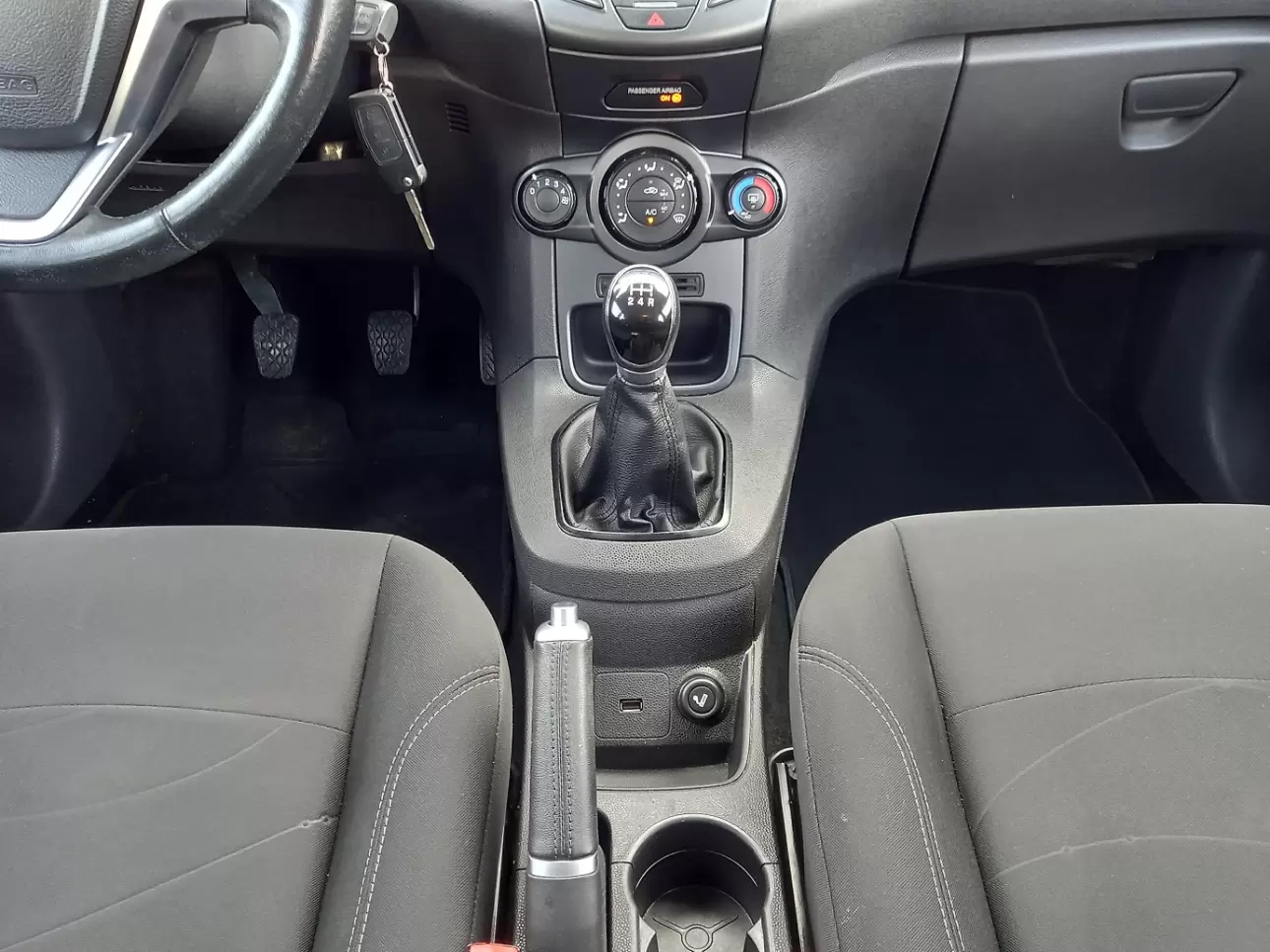 FORD FIESTA Hatchback 2016