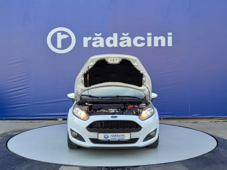 FORD FIESTA Hatchback 2016