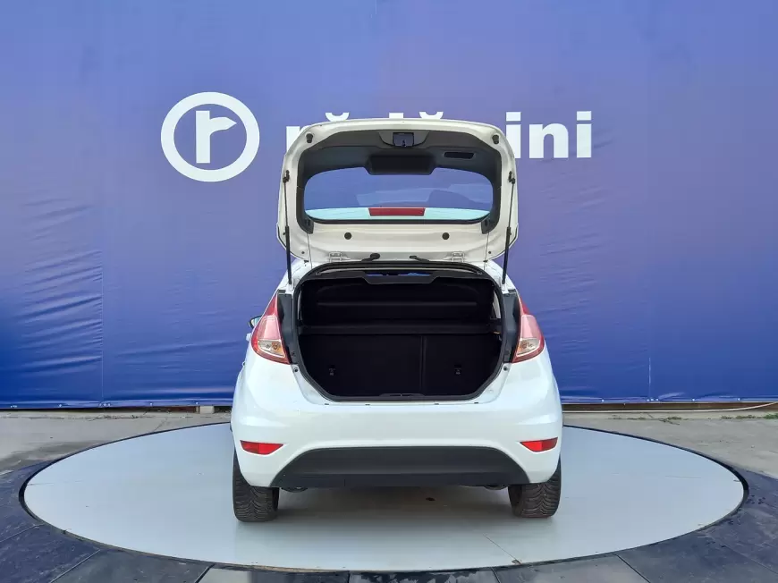 FORD FIESTA Hatchback 2016
